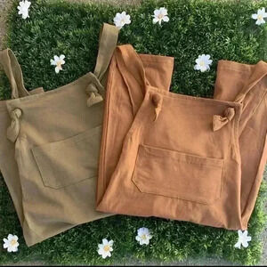 - Cotton overalls sizes: 6months - 12 months